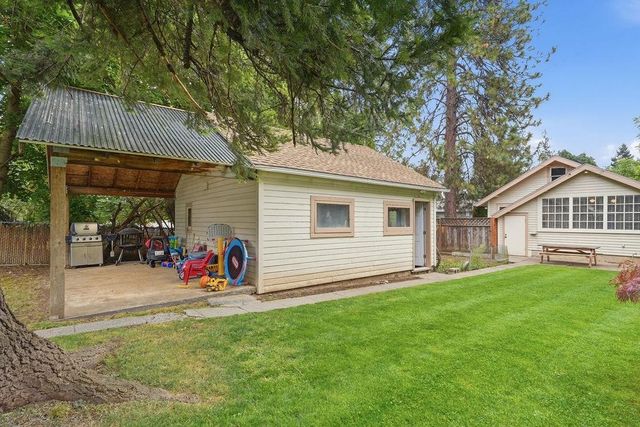 1423 E 36th Ave, Spokane, WA 99203