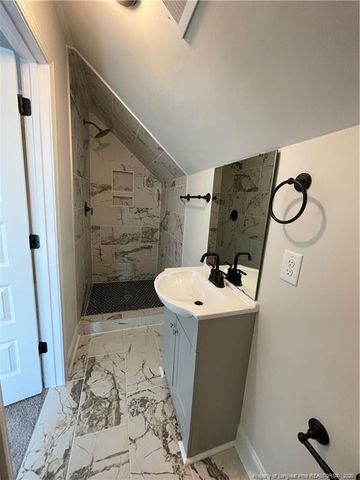 7194 Manassas Street, Fayetteville, NC 28304