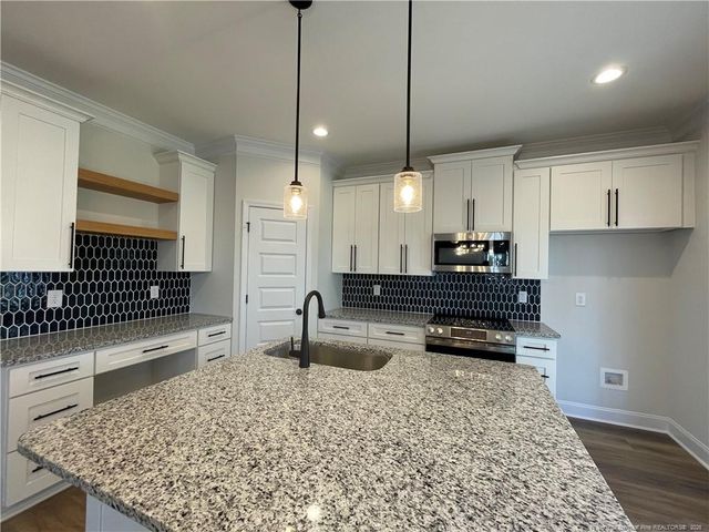 7194 Manassas Street, Fayetteville, NC 28304