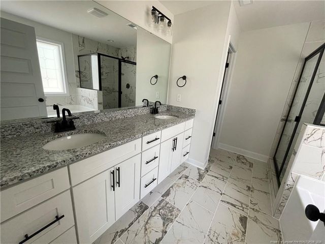 7194 Manassas Street, Fayetteville, NC 28304