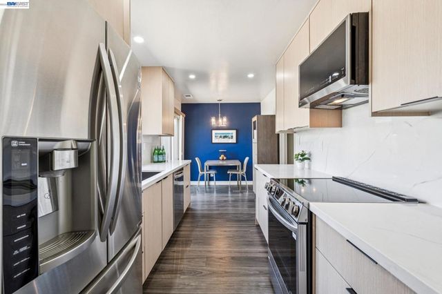 3430 Camanoe Ln, Alameda, CA 94502