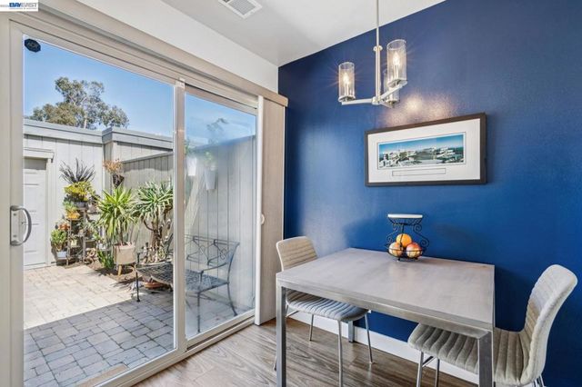 3430 Camanoe Ln, Alameda, CA 94502