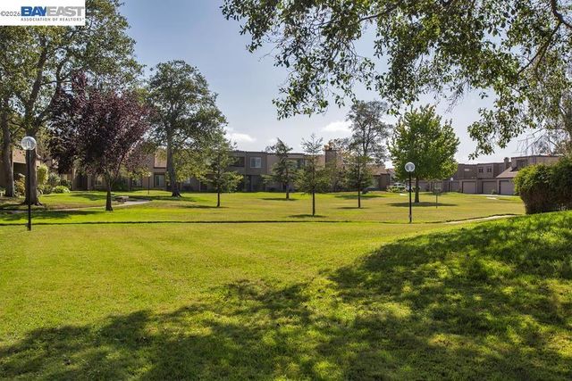 3430 Camanoe Ln, Alameda, CA 94502