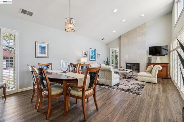 3430 Camanoe Ln, Alameda, CA 94502