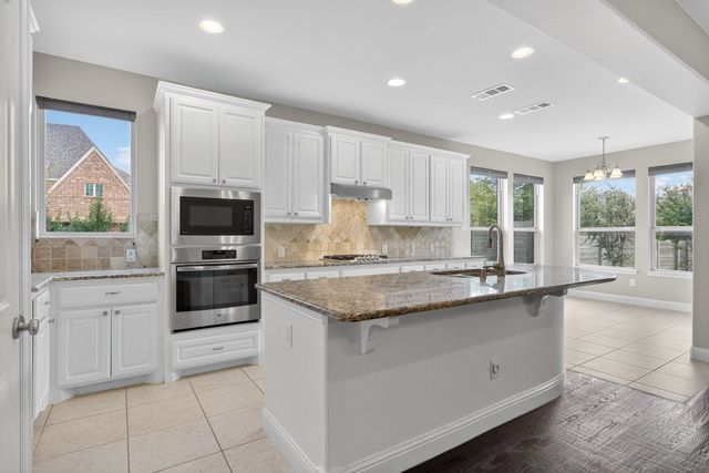 424 Fenceline Drive, Argyle, TX 76226