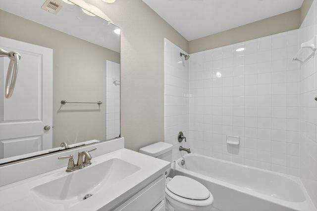 424 Fenceline Drive, Argyle, TX 76226