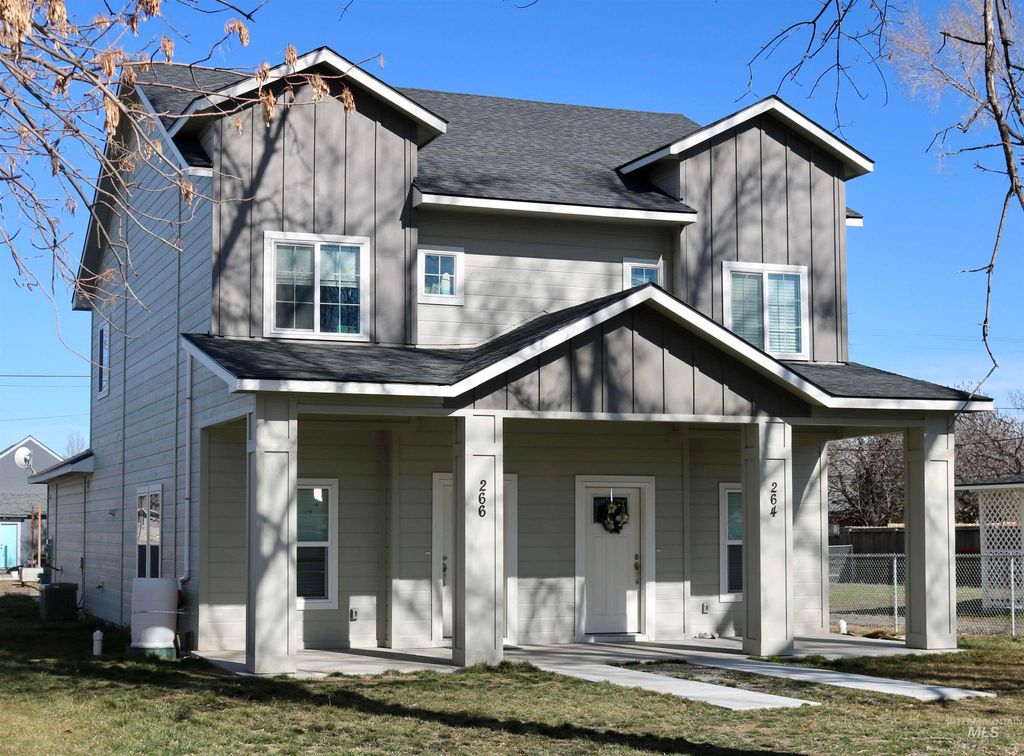 264/266 Ave A, Wendell, ID 83355