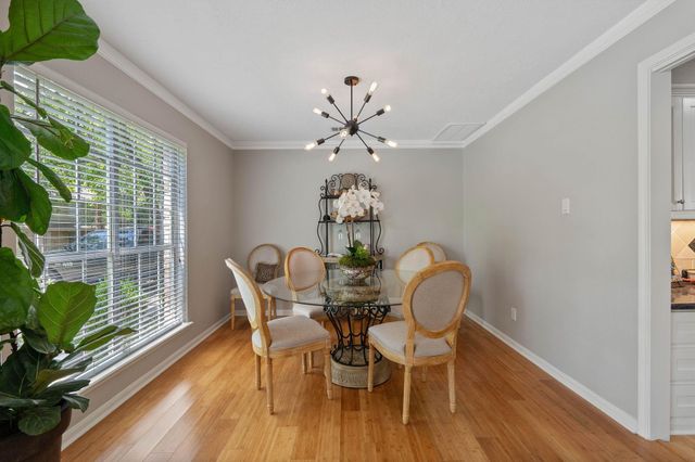 2828 S Logrun Circle, The Woodlands, TX 77380