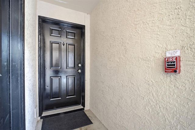 2400 FEATHER SOUND DRIVE 236, Clearwater, FL 33762