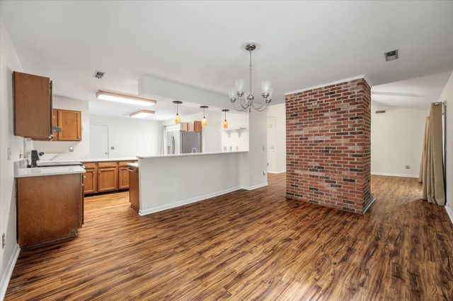 121 Hamlet Road, Summerville, SC 29485