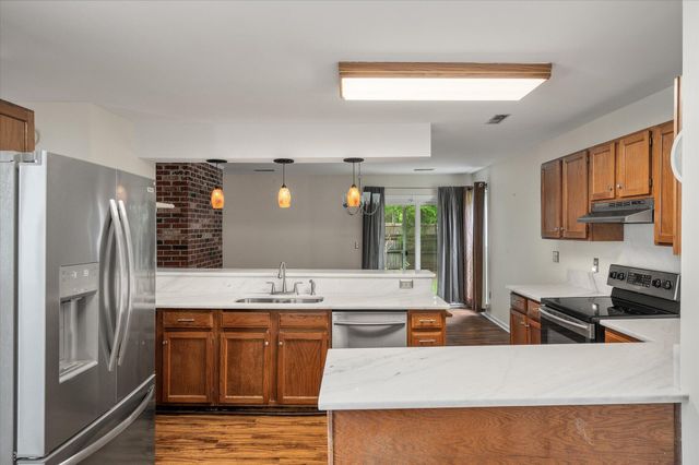 121 Hamlet Road, Summerville, SC 29485