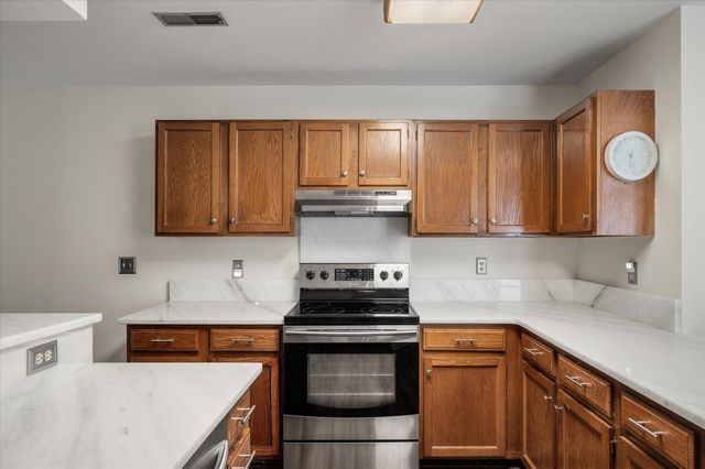 121 Hamlet Road, Summerville, SC 29485