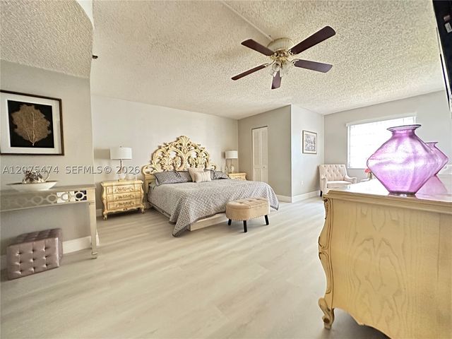 3910 Inverrary Blvd 202-B, Lauderhill, FL 33319