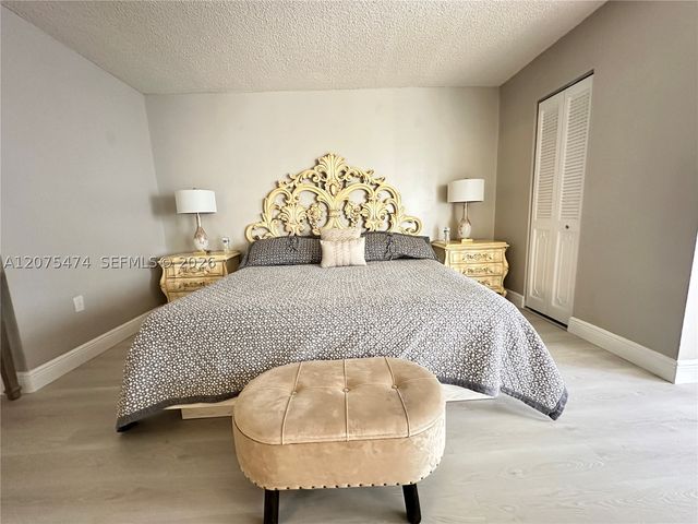 3910 Inverrary Blvd 202-B, Lauderhill, FL 33319