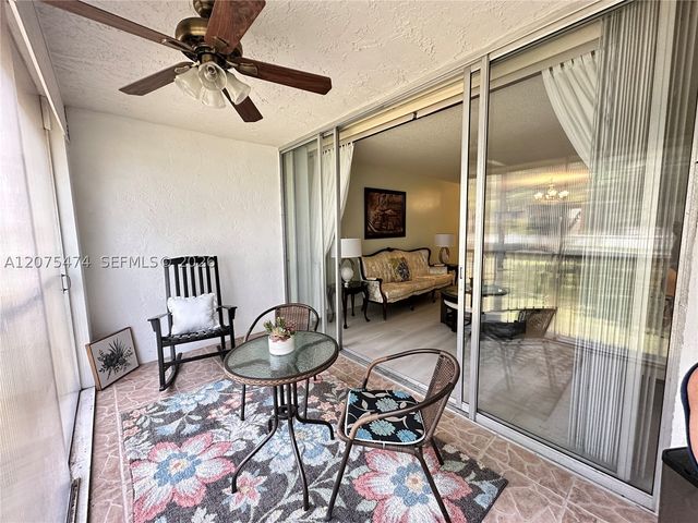 3910 Inverrary Blvd 202-B, Lauderhill, FL 33319