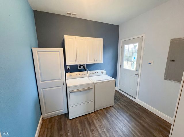 2122 Danbury Drive, Indianapolis, IN 46231