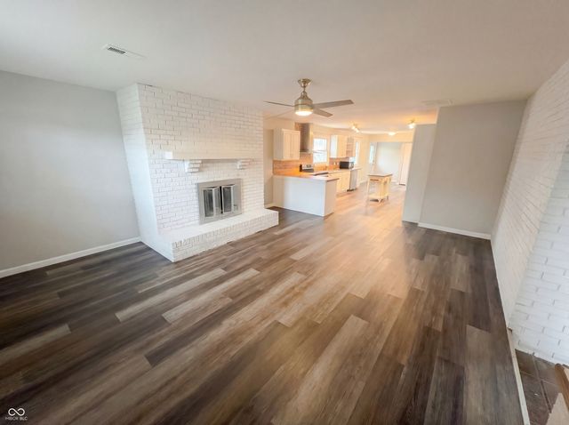 2122 Danbury Drive, Indianapolis, IN 46231