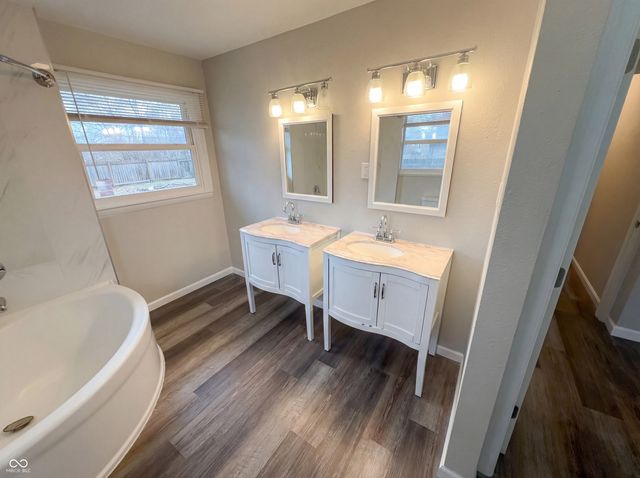 2122 Danbury Drive, Indianapolis, IN 46231