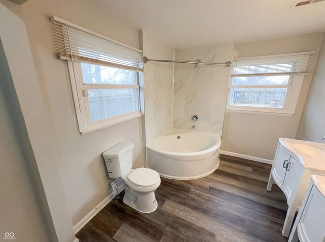 2122 Danbury Drive, Indianapolis, IN 46231