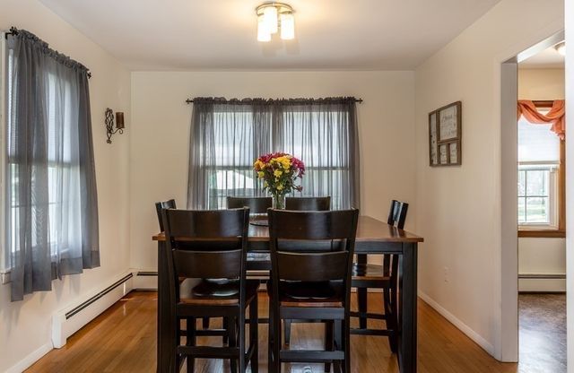 583 Whetstone Hill Rd, Somerset, MA 02726