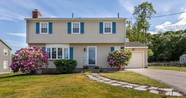 583 Whetstone Hill Rd, Somerset, MA 02726