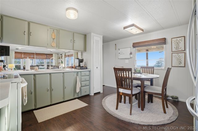 448159 E 979 Road, Vian, OK 74962