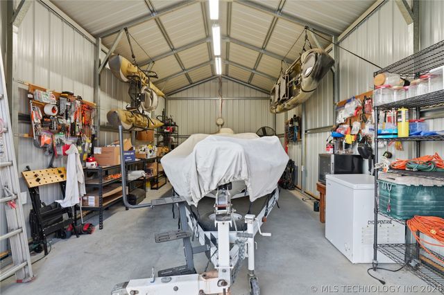 448159 E 979 Road, Vian, OK 74962