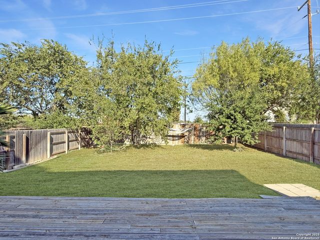 14614 Megan Lee, San Antonio, TX 78217