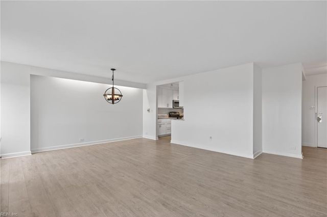 7320 Glenroie Ave Apt 9A, Norfolk, VA 23505
