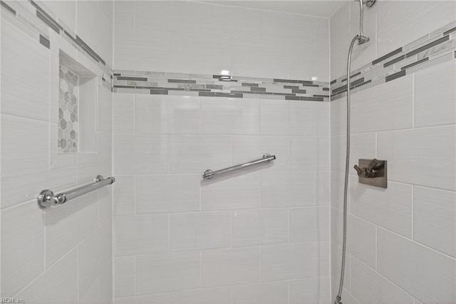 7320 Glenroie Ave Apt 9A, Norfolk, VA 23505
