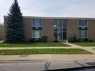 1445 W 9 MILE Road Apt #10, Ferndale, MI 48220