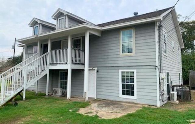 245 E Pipkin Street C, Beaumont, TX 77705