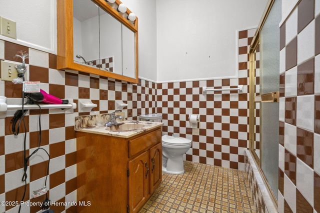 18801 Orange Hill Drive, Hudson, FL 34667