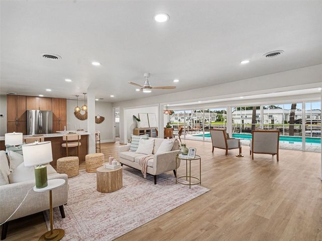 9911 ROYAL PALM DRIVE, Bradenton, FL 34210