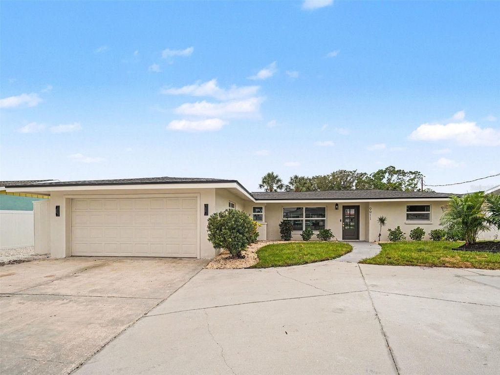9911 ROYAL PALM DRIVE, Bradenton, FL 34210