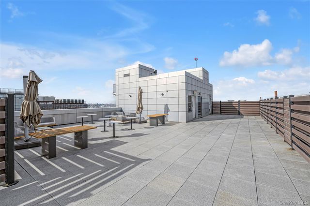 134-37 35th Ave 11A, Flushing, NY 11354