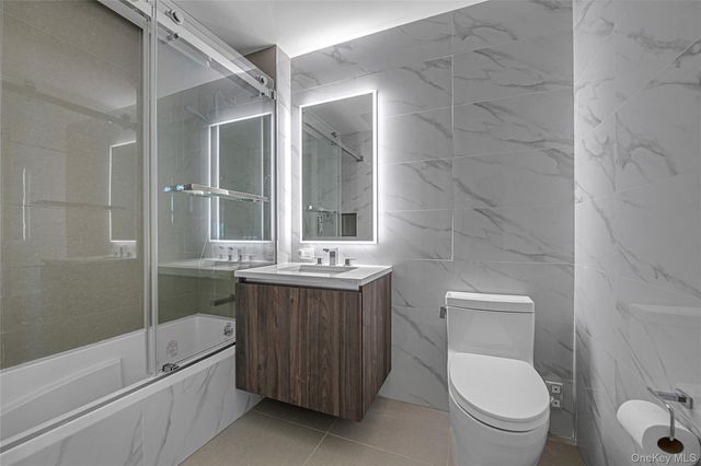 134-37 35th Ave 11A, Flushing, NY 11354