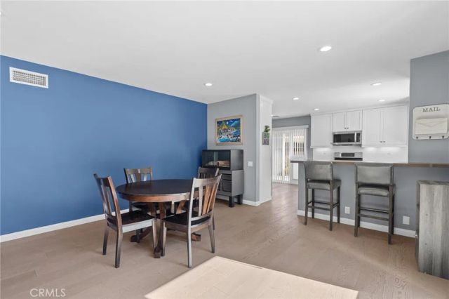 1463 Feather Avenue, Thousand Oaks, CA 91360