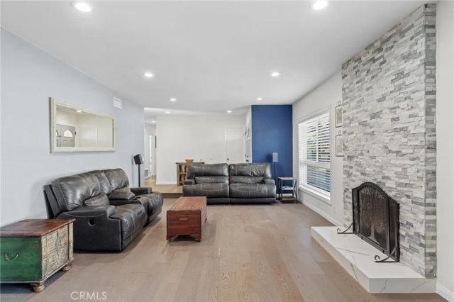 1463 Feather Avenue, Thousand Oaks, CA 91360