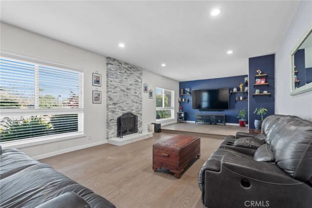 1463 Feather Avenue, Thousand Oaks, CA 91360