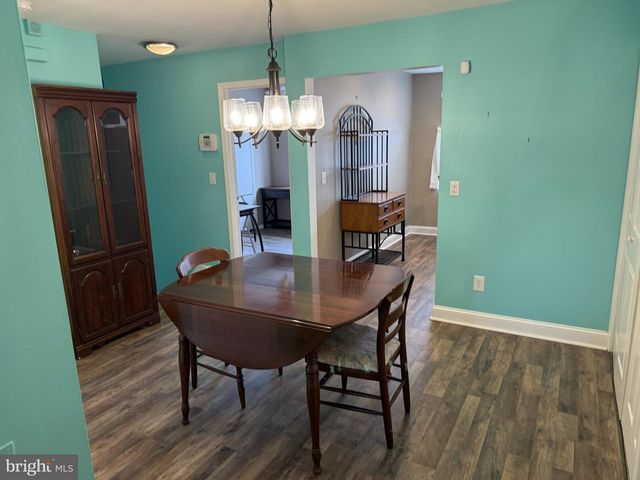 1405 SILVER CT, Hamilton, NJ 08690