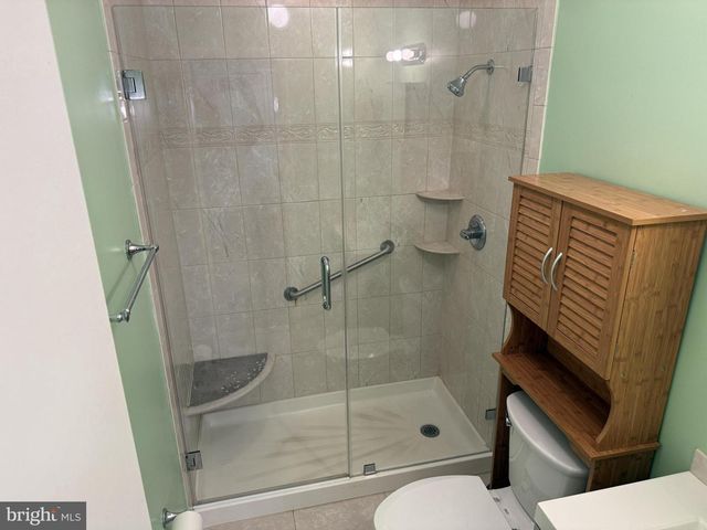 1405 SILVER CT, Hamilton, NJ 08690