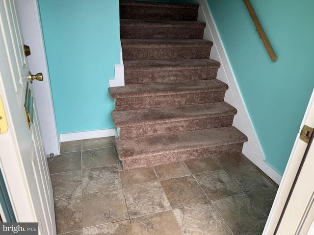 1405 SILVER CT, Hamilton, NJ 08690