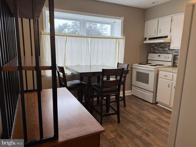 1405 SILVER CT, Hamilton, NJ 08690