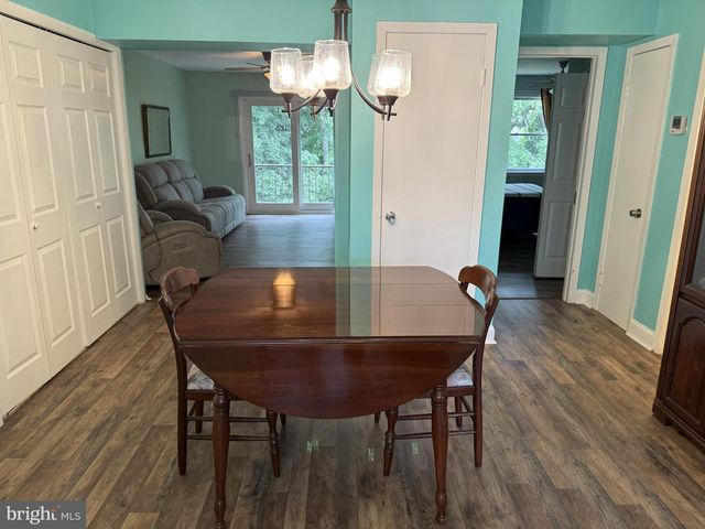 1405 SILVER CT, Hamilton, NJ 08690