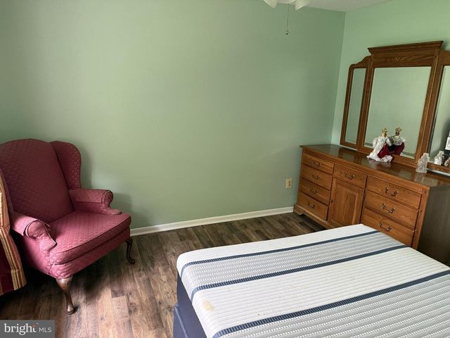 1405 SILVER CT, Hamilton, NJ 08690