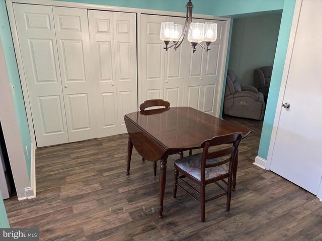 1405 SILVER CT, Hamilton, NJ 08690