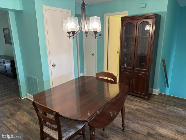 1405 SILVER CT, Hamilton, NJ 08690