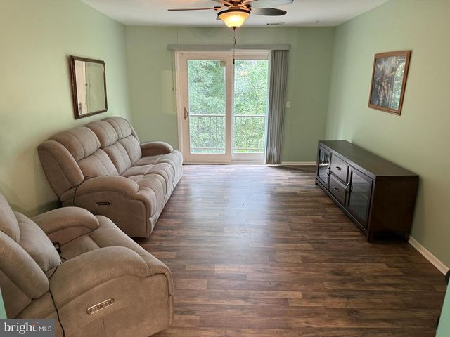 1405 SILVER CT, Hamilton, NJ 08690