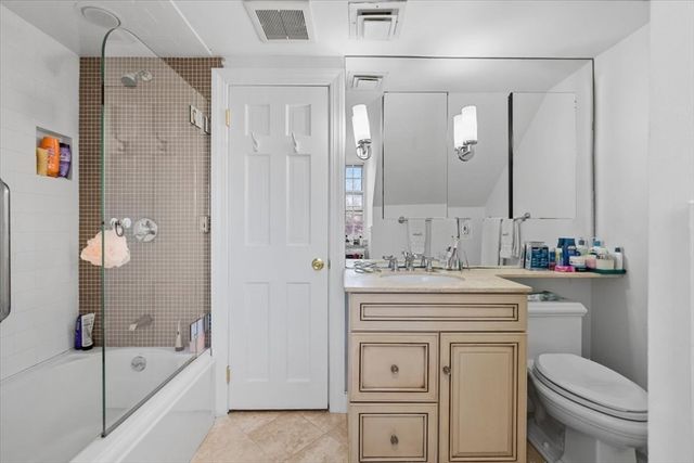 146 Arnold Rd, Newton, MA 02459
